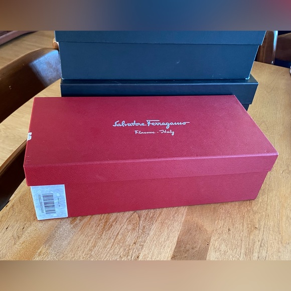 Salvatore Ferregamo Bow Ballerina Elastic Flat Shoes/Slip-On - Picture 10 of 12